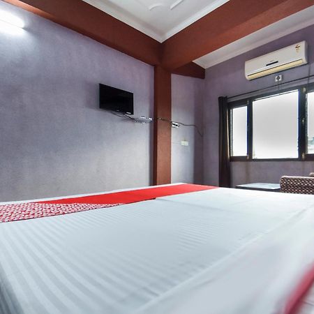 Oyo Flagship Vibes Hotel Nālāgarh Esterno foto