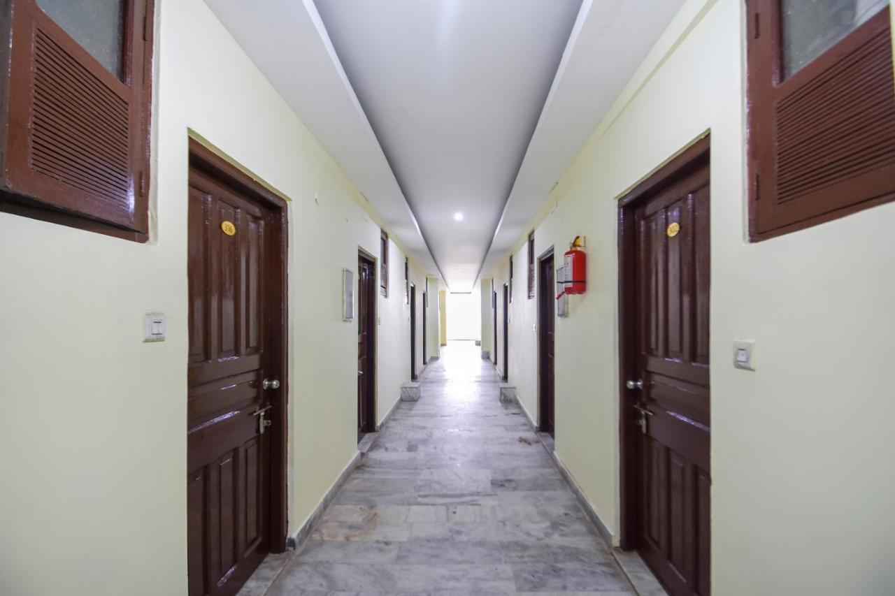 Oyo Flagship Vibes Hotel Nālāgarh Esterno foto