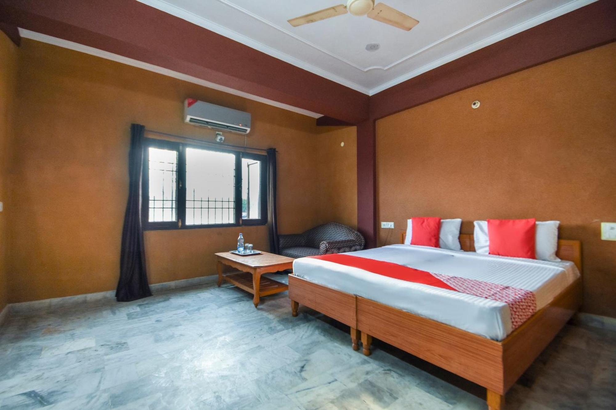 Oyo Flagship Vibes Hotel Nālāgarh Esterno foto